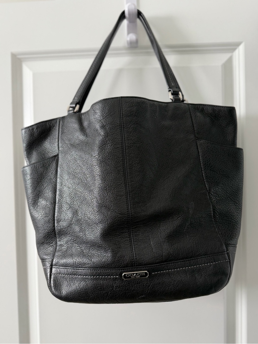 Coach Park Carrie Pebble Black Leather Large Tote Shoulder Bag - Picture 1 of 9
